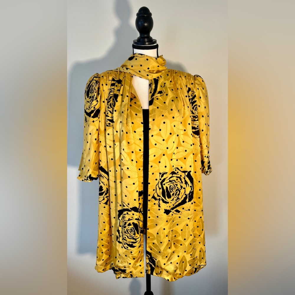 Saint Remei Silk Jacket. NWT. Size 12. Yellow and Black. Dress sold separately